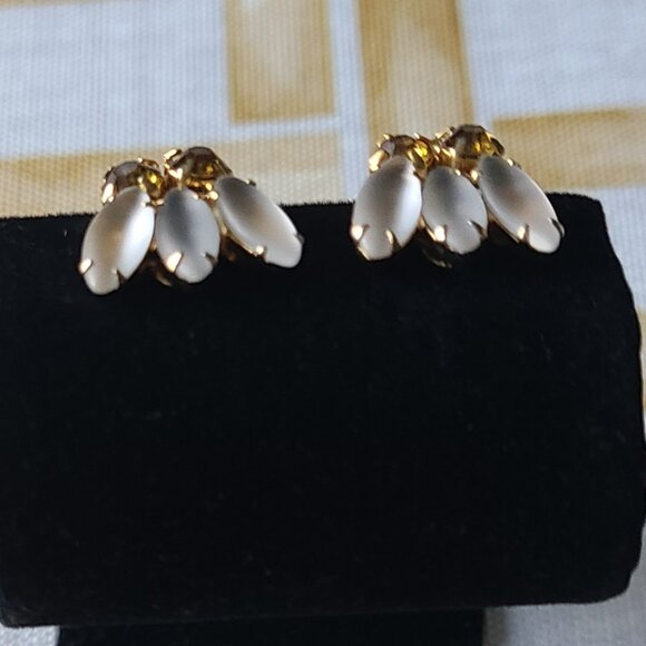 Amber Rhinestone Screwback Earrings-Vintage - Picture 4 of 5